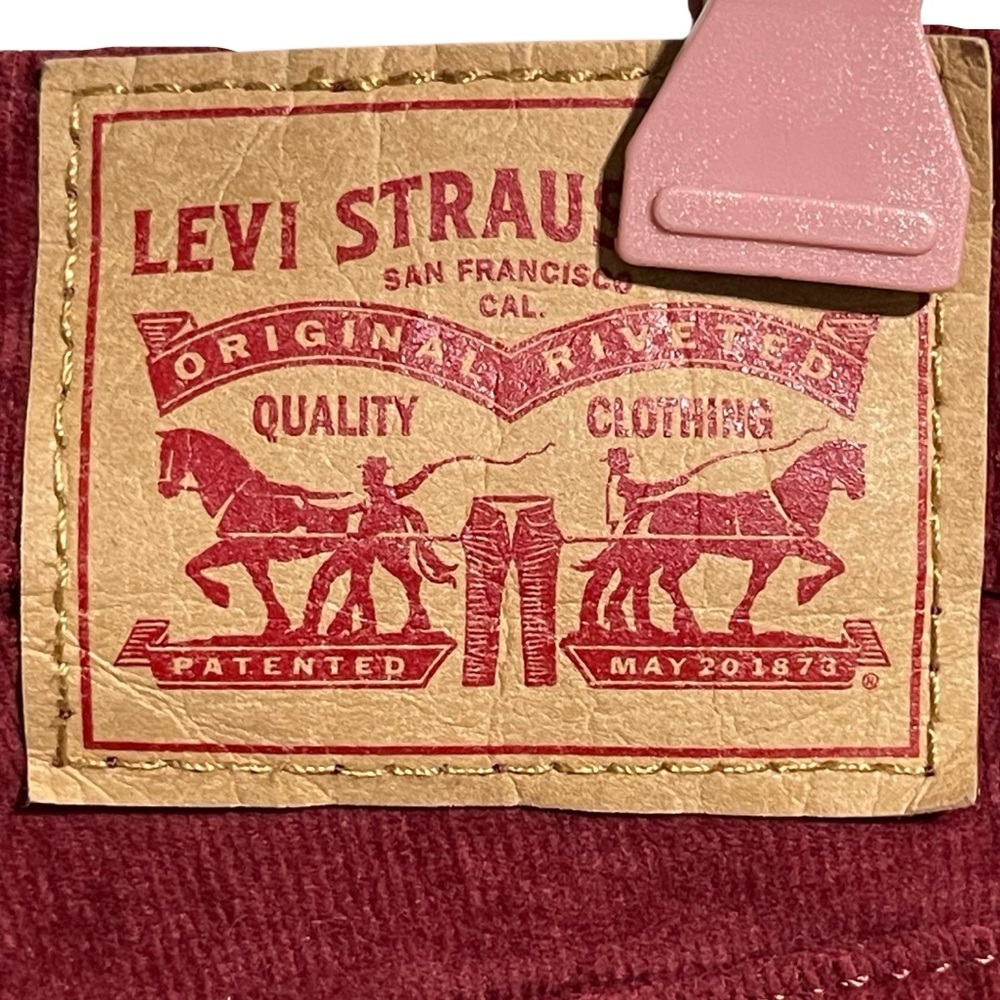 Levi's Women's 725 High Rise Bootcut Corduroy Bootcut Jeans Wine Sz 33 - Picture 7 of 15